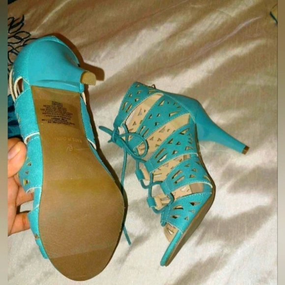 Teal Sandal - Picture 3 of 3